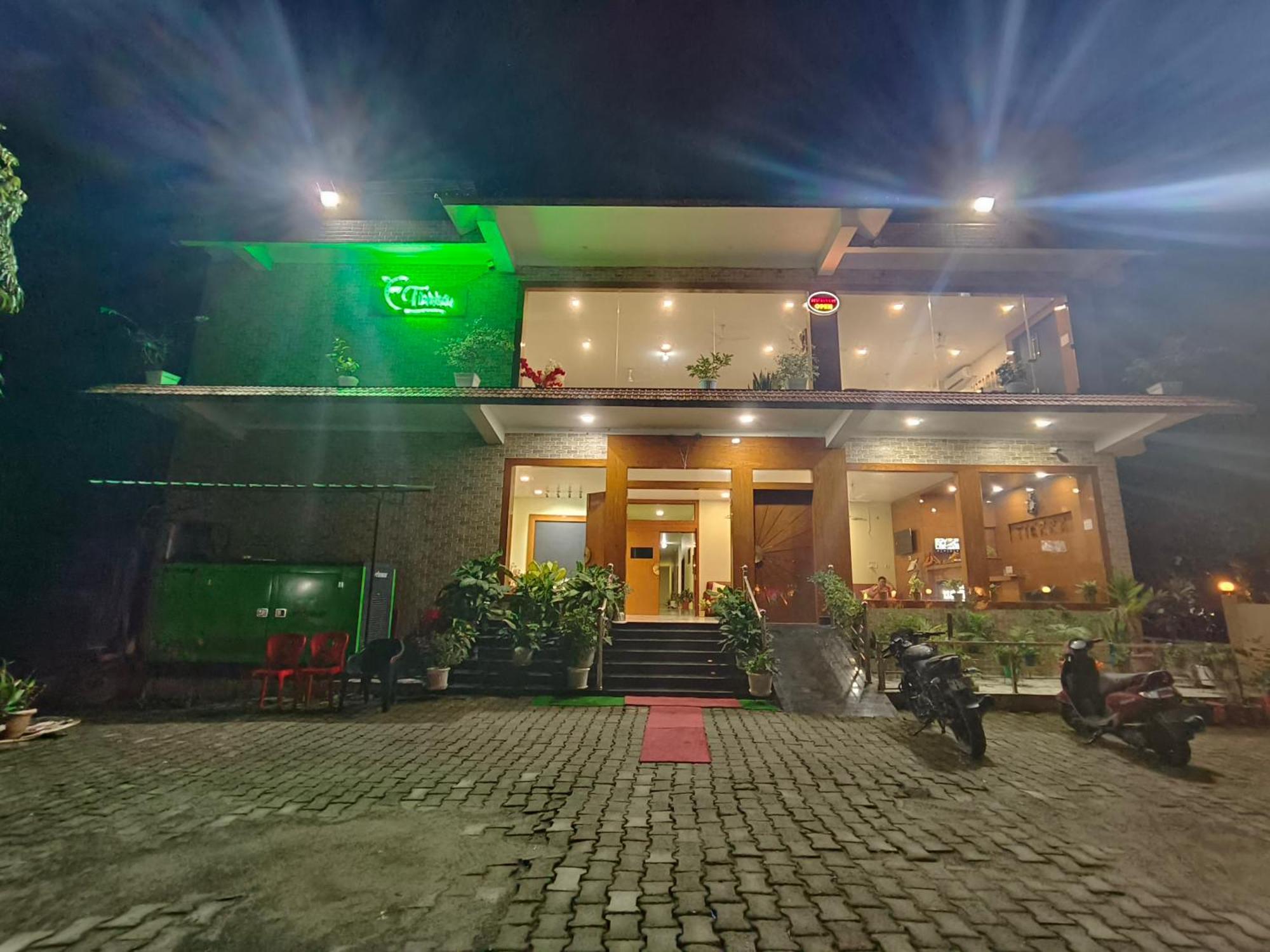 Tierra Hotel Cum Restaurant Kaziranga Exterior photo